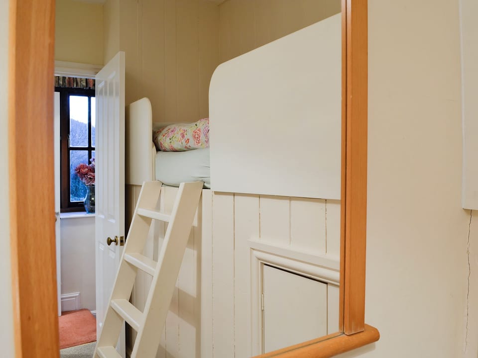 Charming children&rsquo;s bedroom | Pear Tree Cottage, Bowness on Windermere