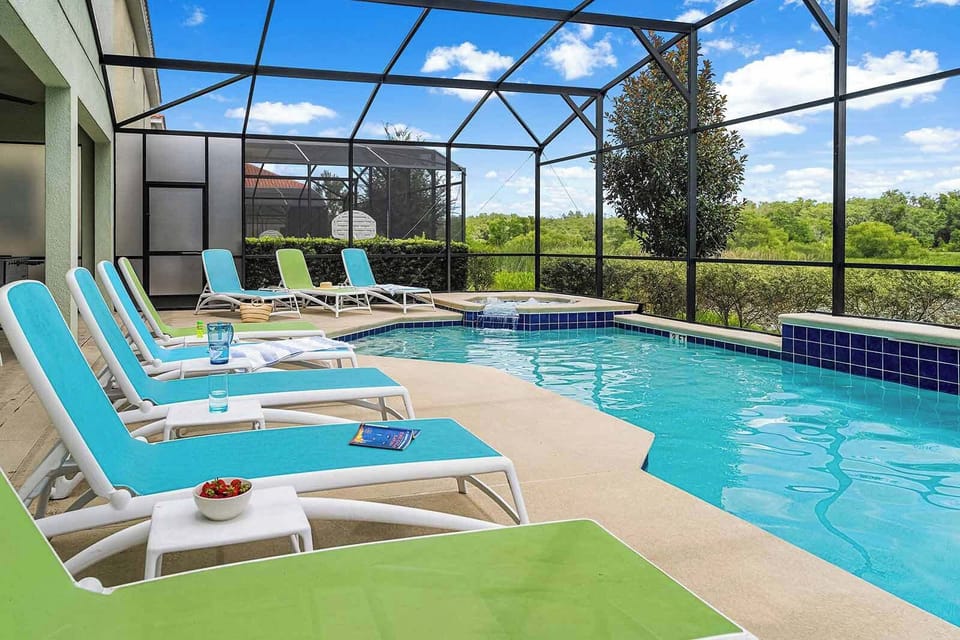 Private Pool & Patio