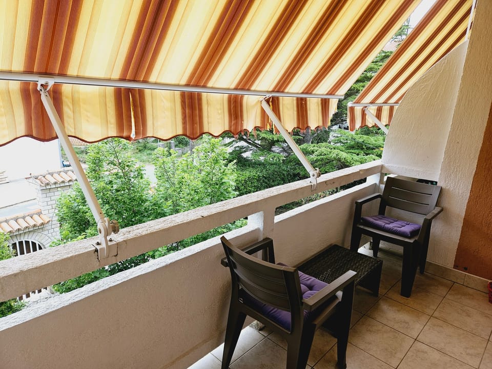Balcony 1