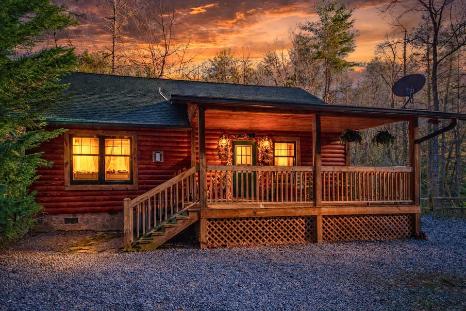 True seclusion in the Smokies. No other cabins in your line of sight—just 100% privacy and mountain air.