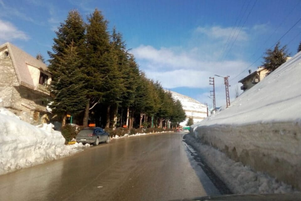 Snow mountains of FARAYA 30 minutes away 
