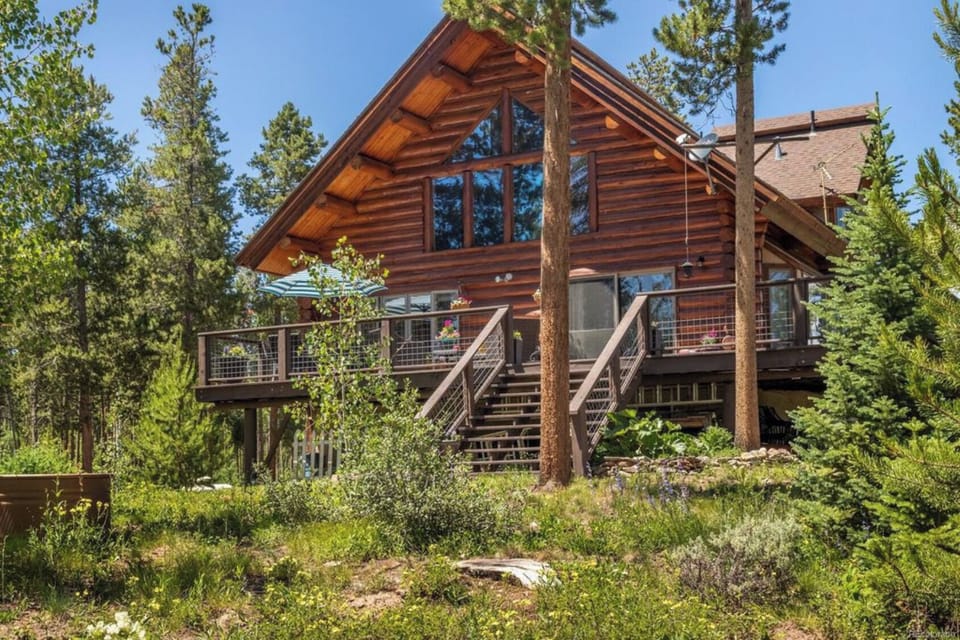 Secluded - with large wrap around deck
