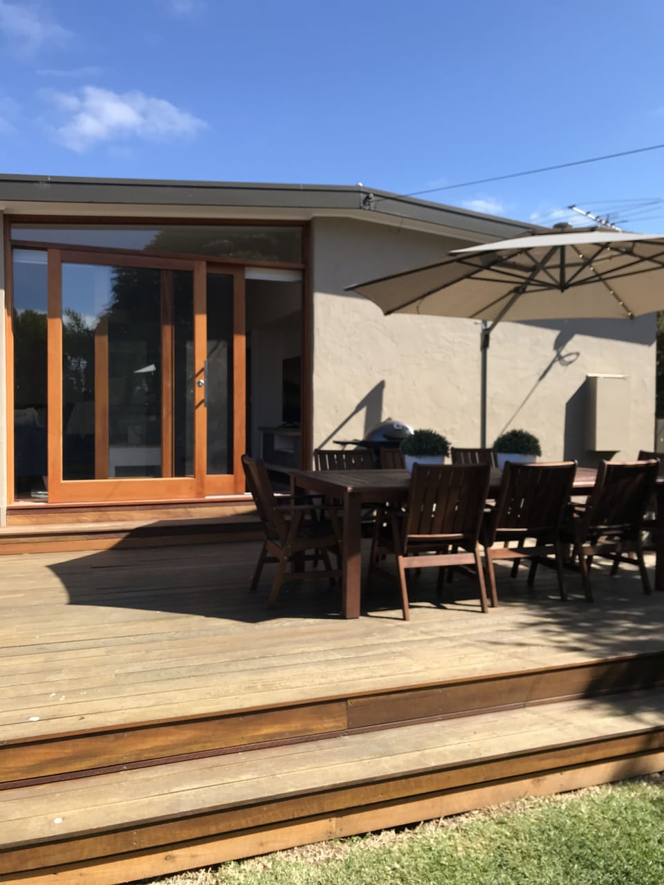Outdoor dining