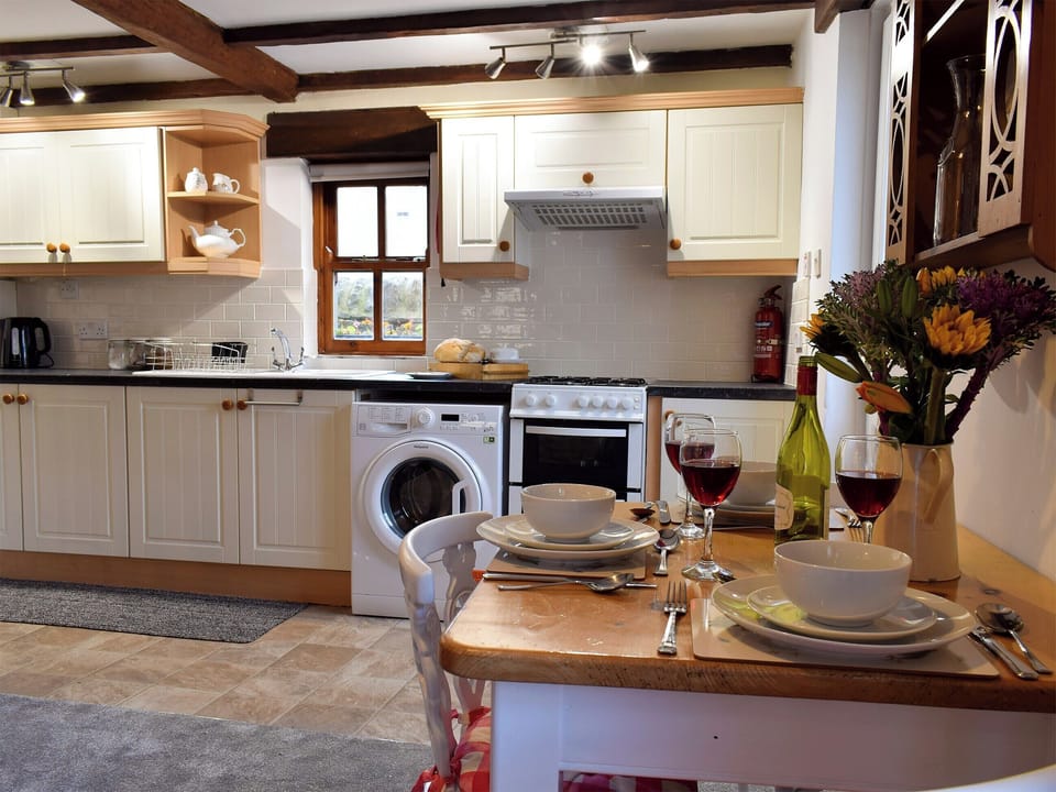 Kitchen and dining area | Mallard&rsquo;s Nest, Skipton