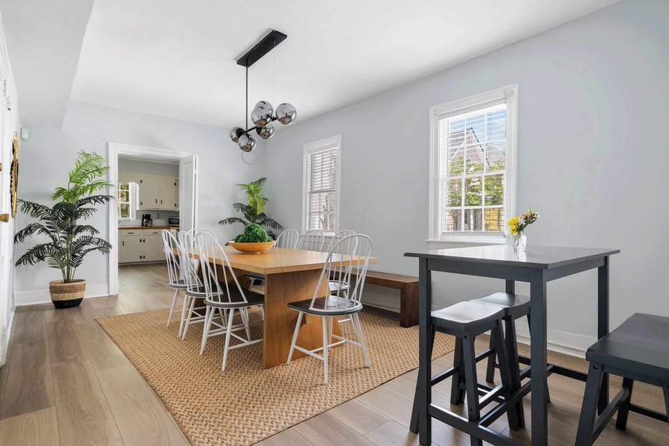 Downstairs dining room with seating for the entire group