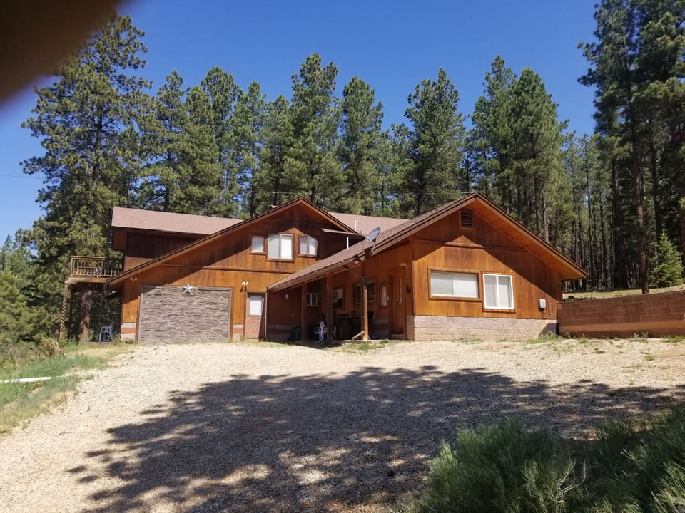 Just minutes from all the great recreational activities in Angel Fire.