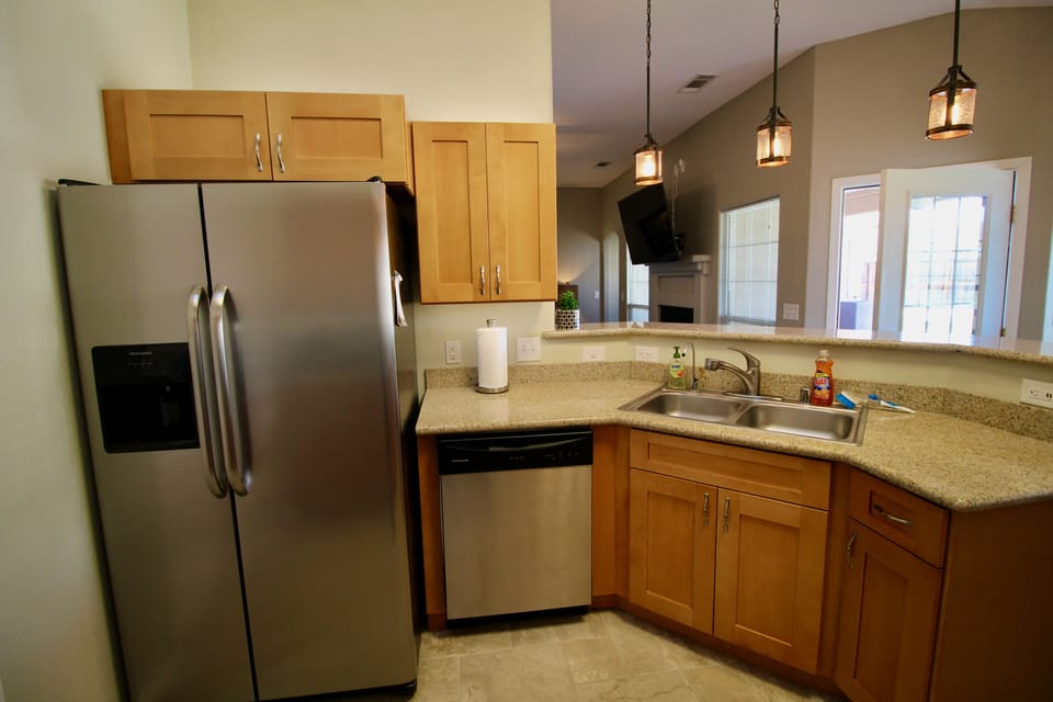 Kitchen has everything you need and Reverse Osmosis Water System