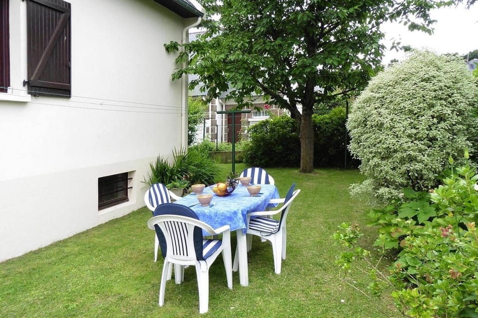 Garden [summer]