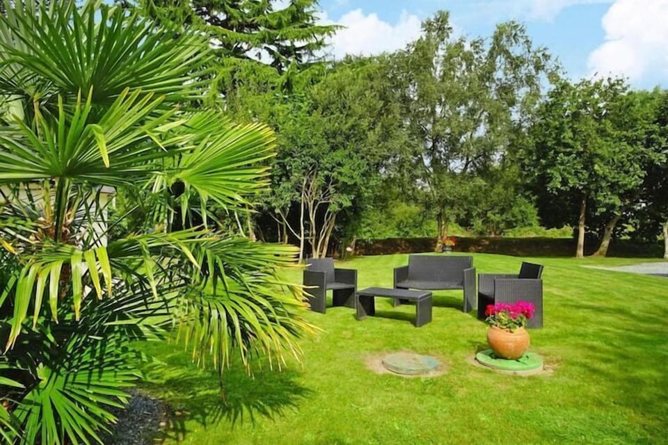 Garden [summer]