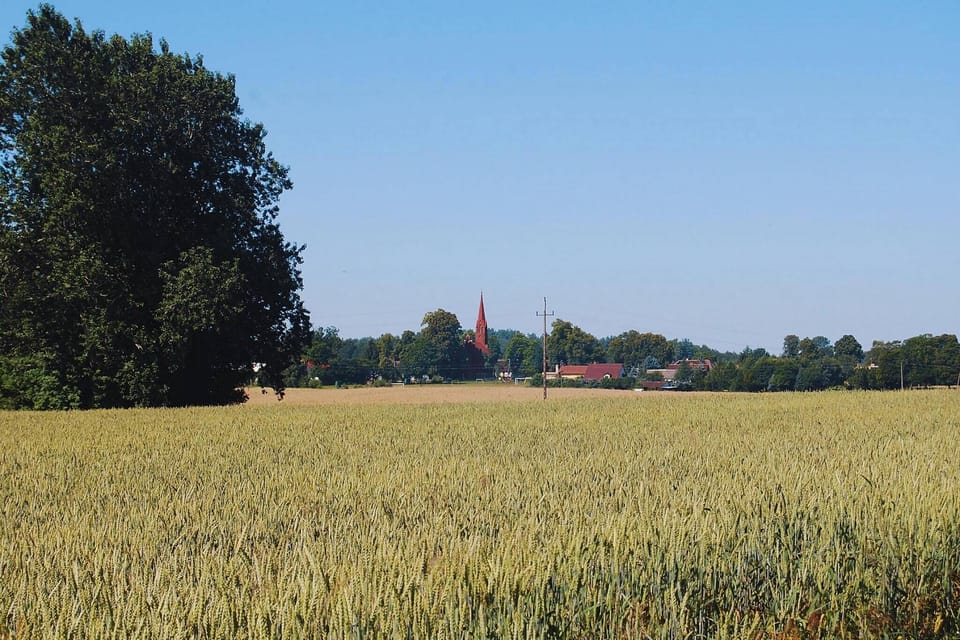 Surroundings [summer] (1-5 km)