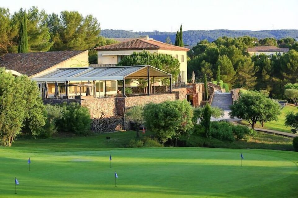 Holiday Park Facilities and Services 