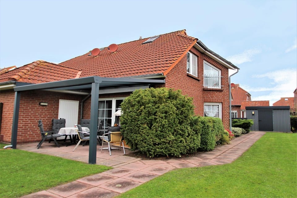 Holiday Home Exterior [summer]