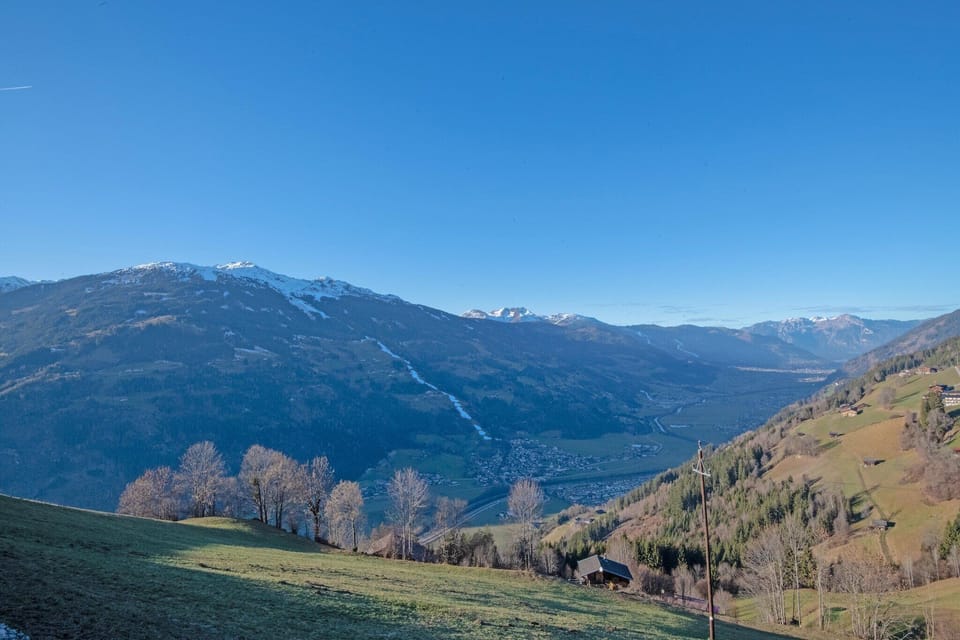 Surroundings [summer] (1-5 km)