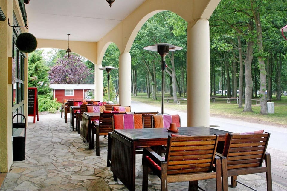 Immediate Surroundings [summer] (<1 km)