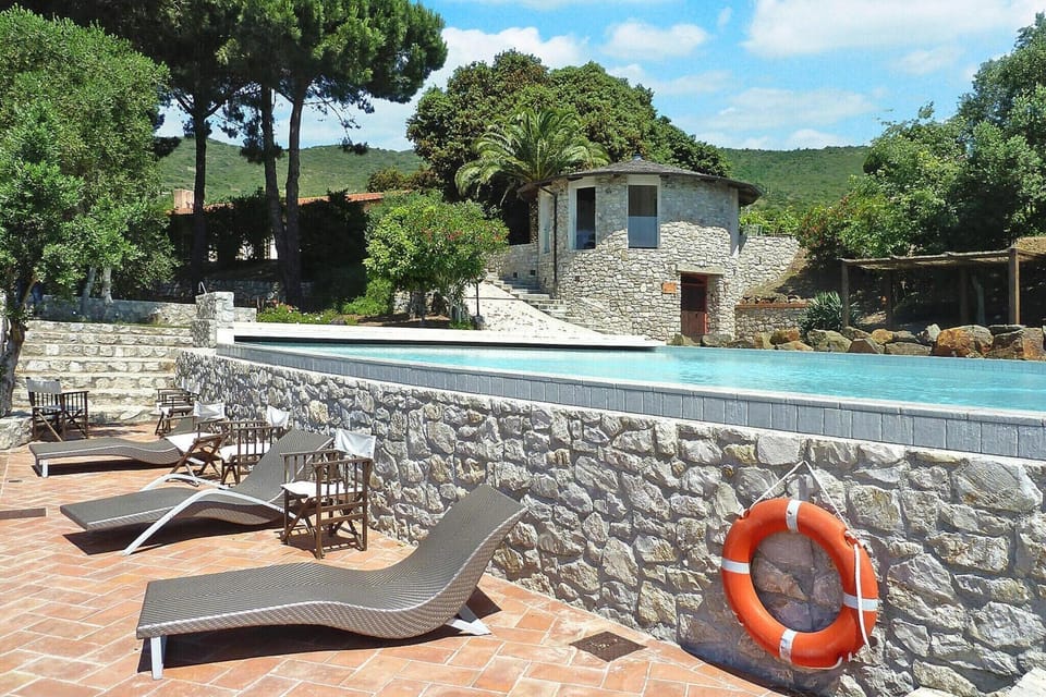 Holiday Home Swimming Pool