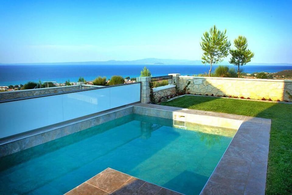 Holiday Home Swimming Pool