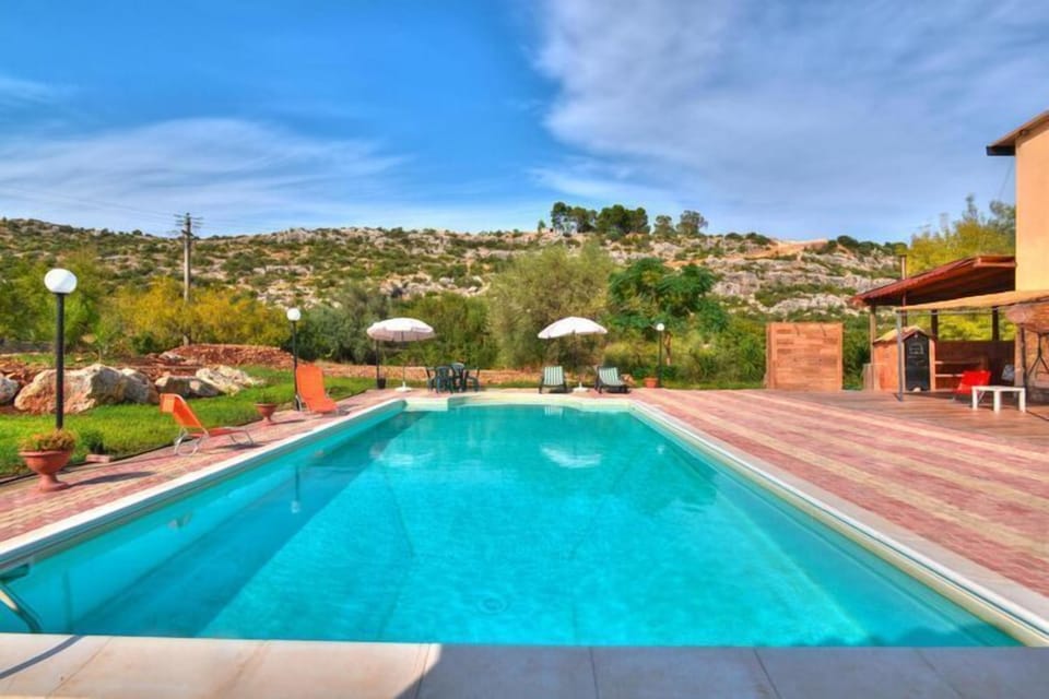 Holiday Home Swimming Pool