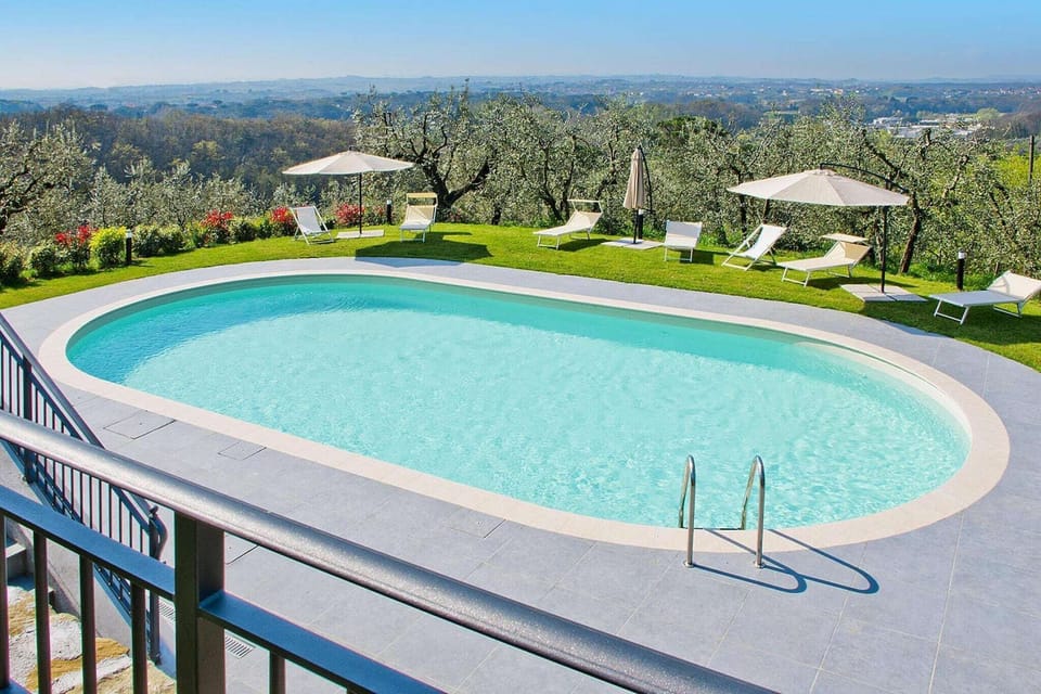Holiday Home Swimming Pool