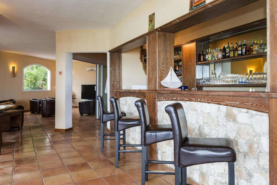 Holiday Home Facilities and Services