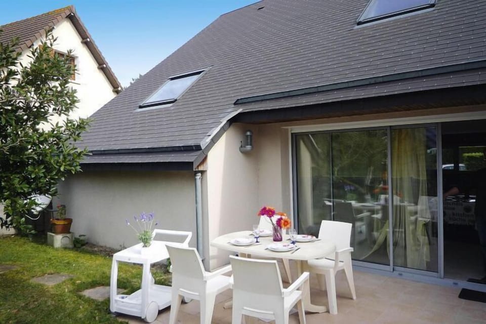 Holiday Home Exterior [summer]
