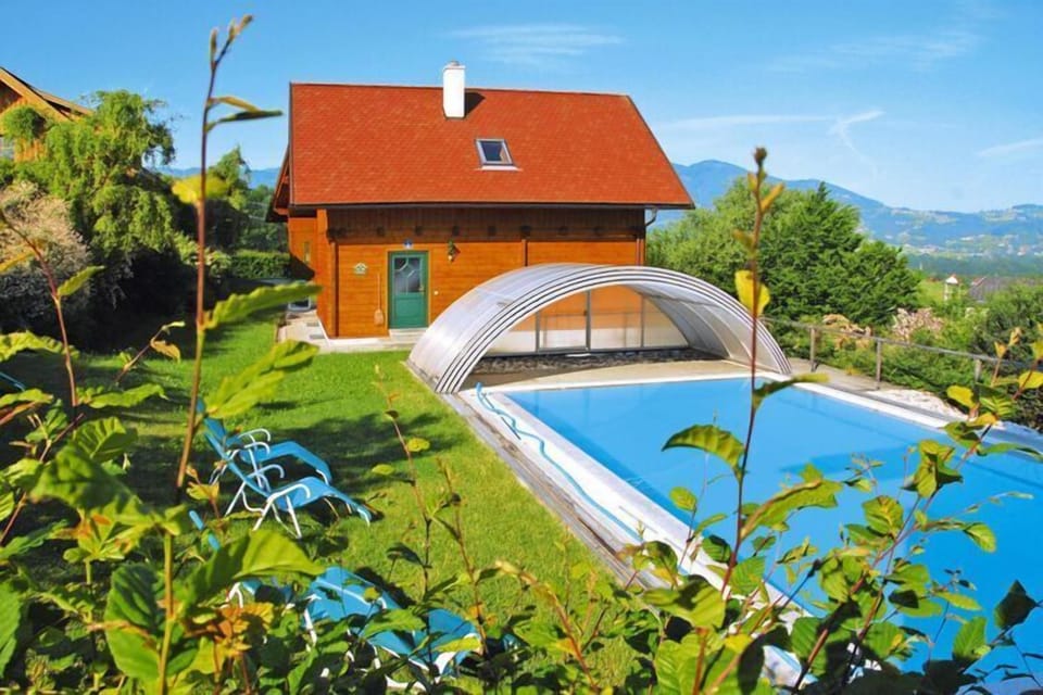 Holiday Home Swimming Pool