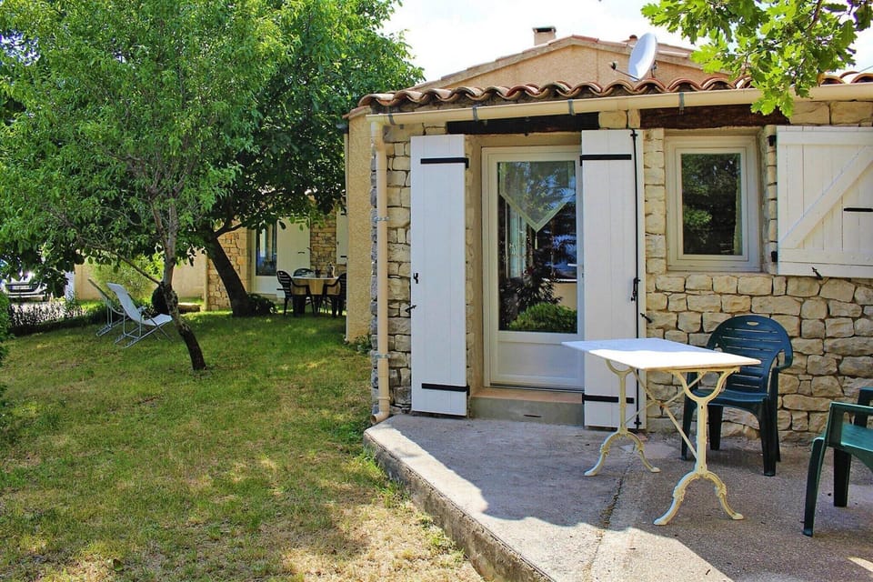 Entrance / Reception