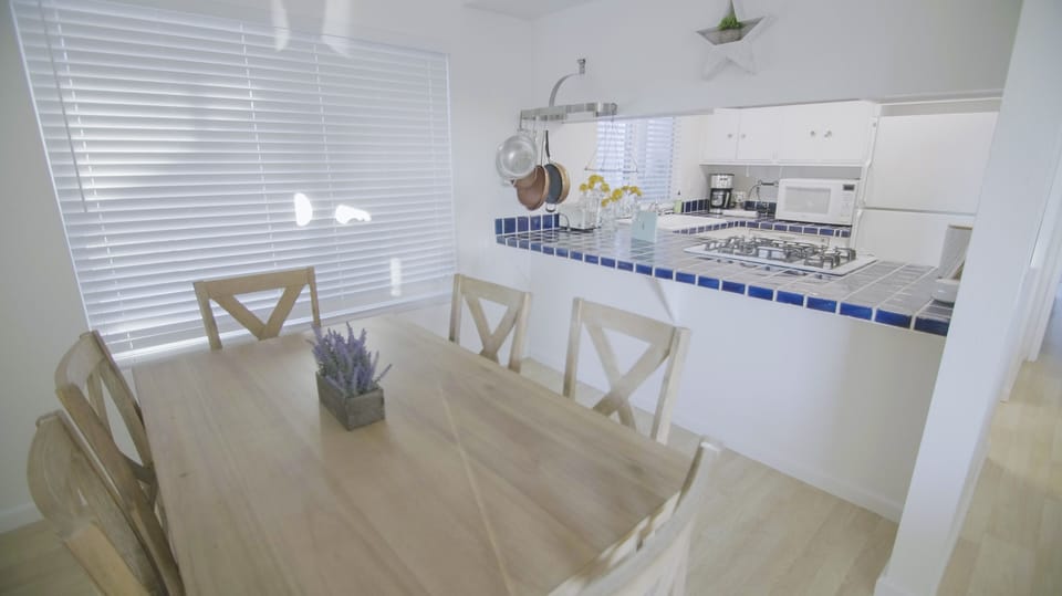 Dining room kitchen 
