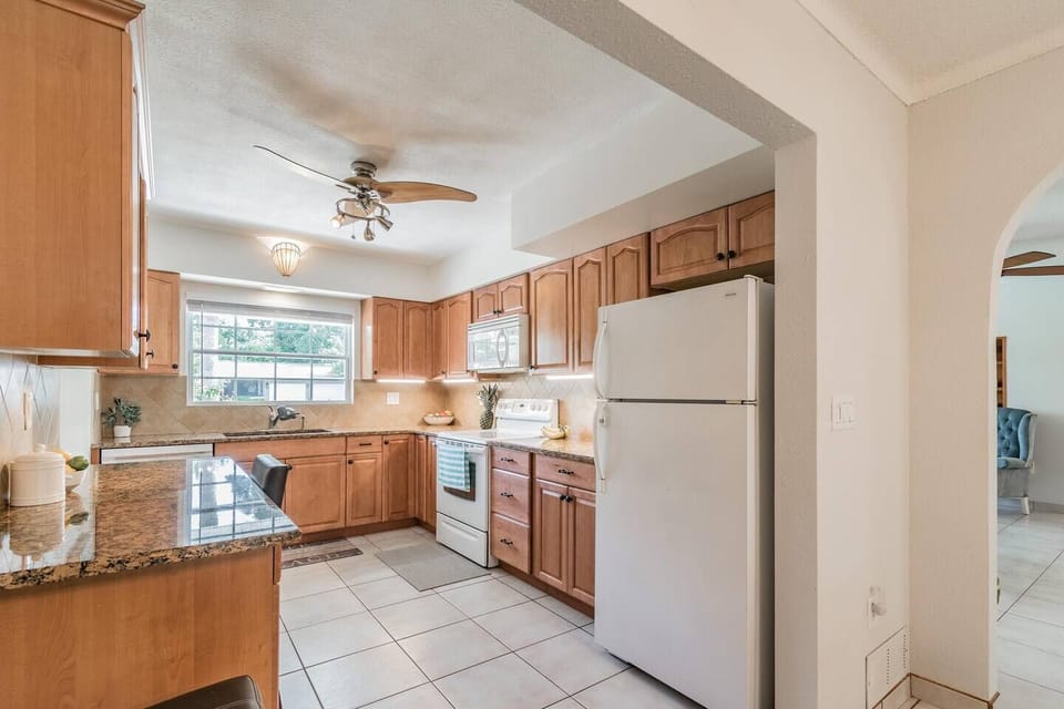 Fully-equipped kitchen