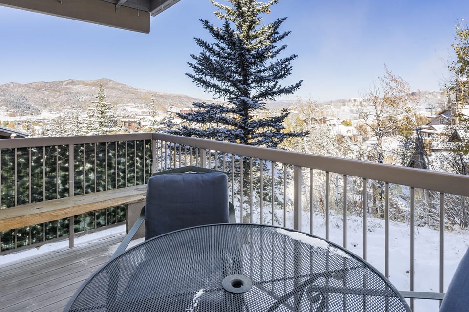 Deck with terrific views of gondola and mountain fireworks