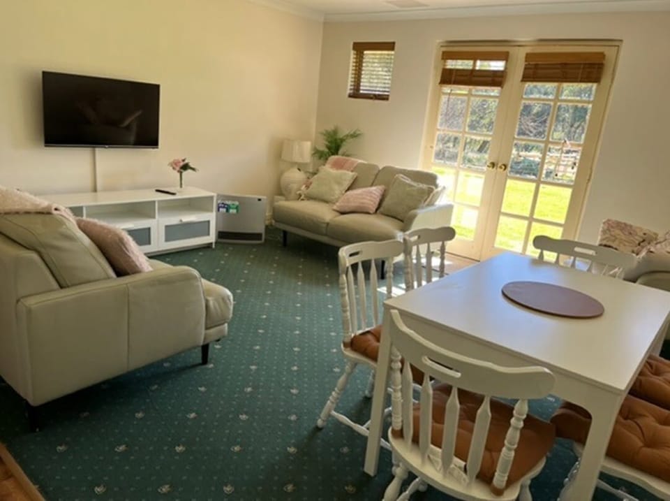 Guest living area