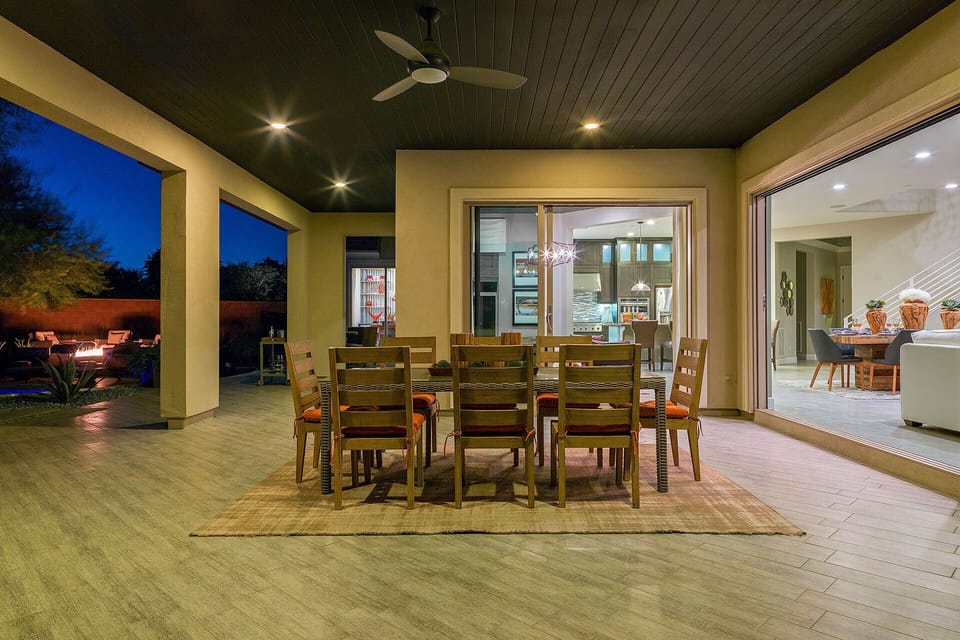 Outdoor dining