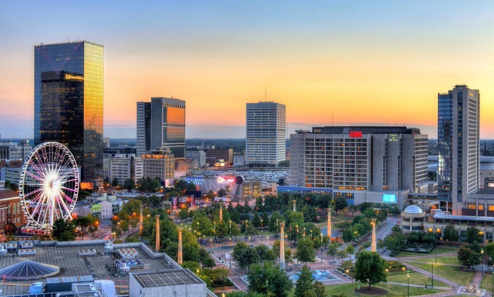 Downtown Atlanta Skyview only 3 minutes away