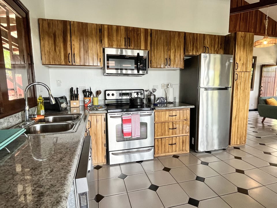 Kitchen (1)