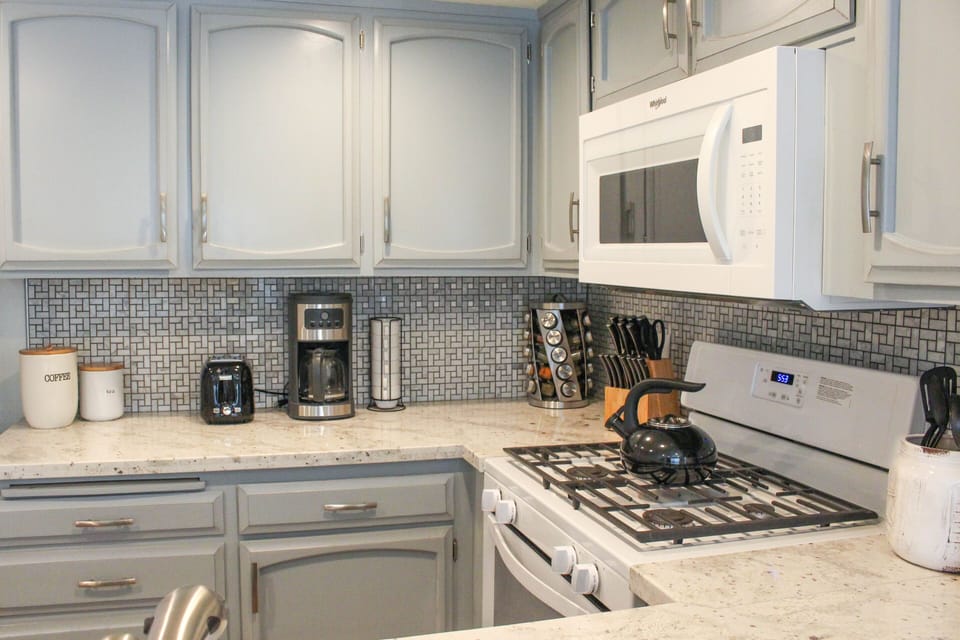 We have a coffee maker, provide coffee, tea, teapot, and creamer for your coffee