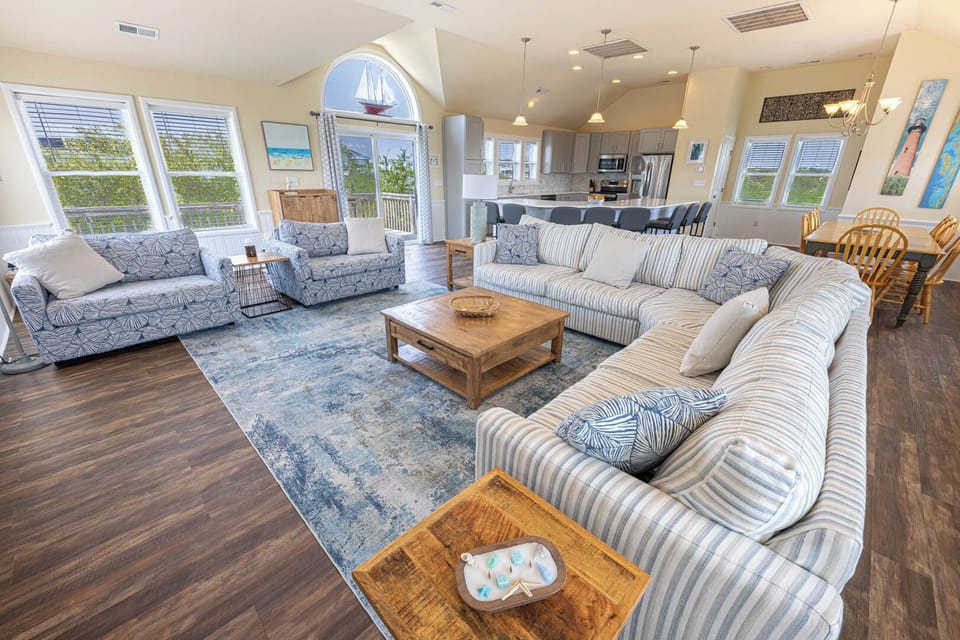 Great Room - Top Level