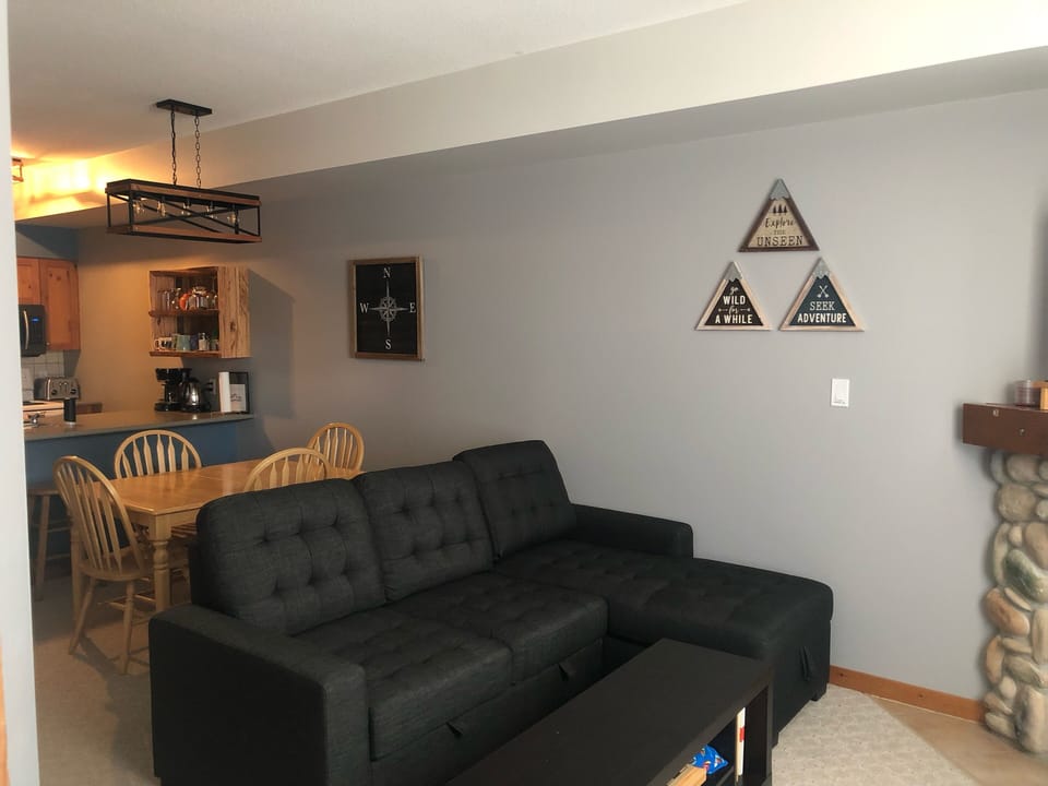 Living Room with Pullout Sofa - Open Concept