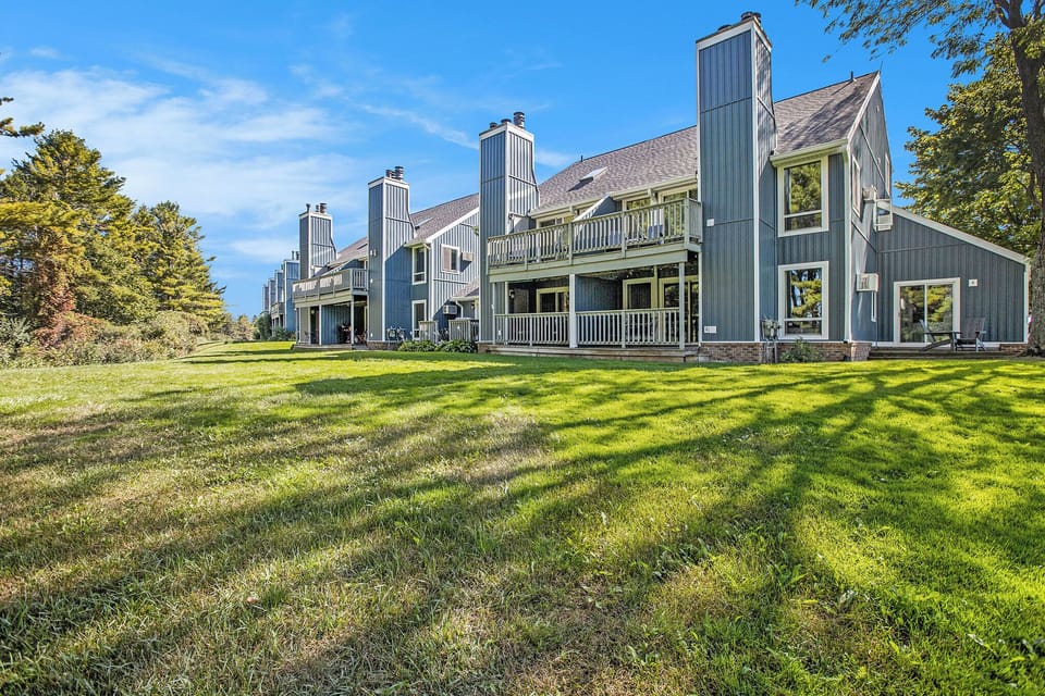 Back of property, including back deck/patio.