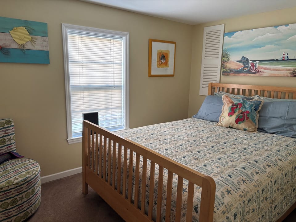 Bedroom 3 -Queen size bed