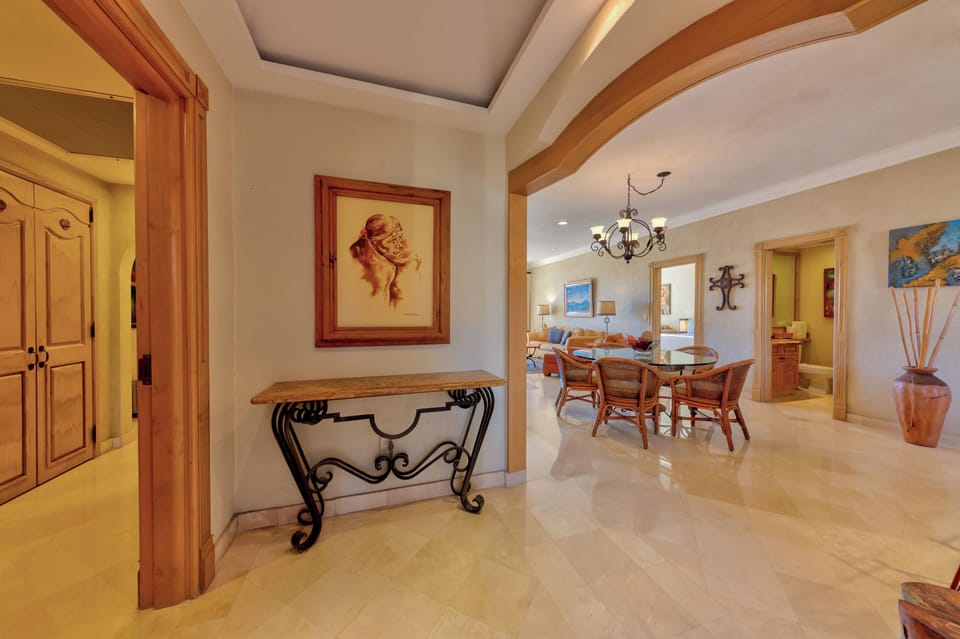 villa entrance lobby