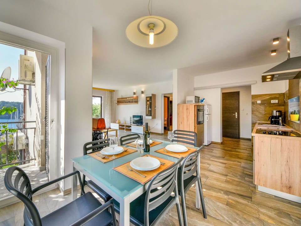 Property, Table, Furniture, Chair, Interior Design, Lighting, Wood, Flooring, Floor, Kitchen