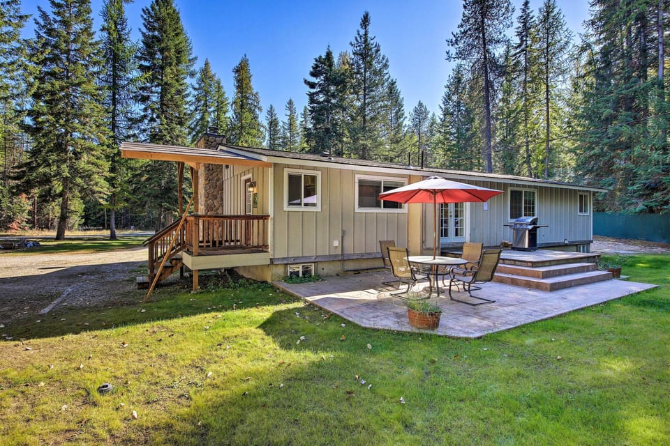 Exterior | Furnished Patio | Outdoor Dining | Gas Grill