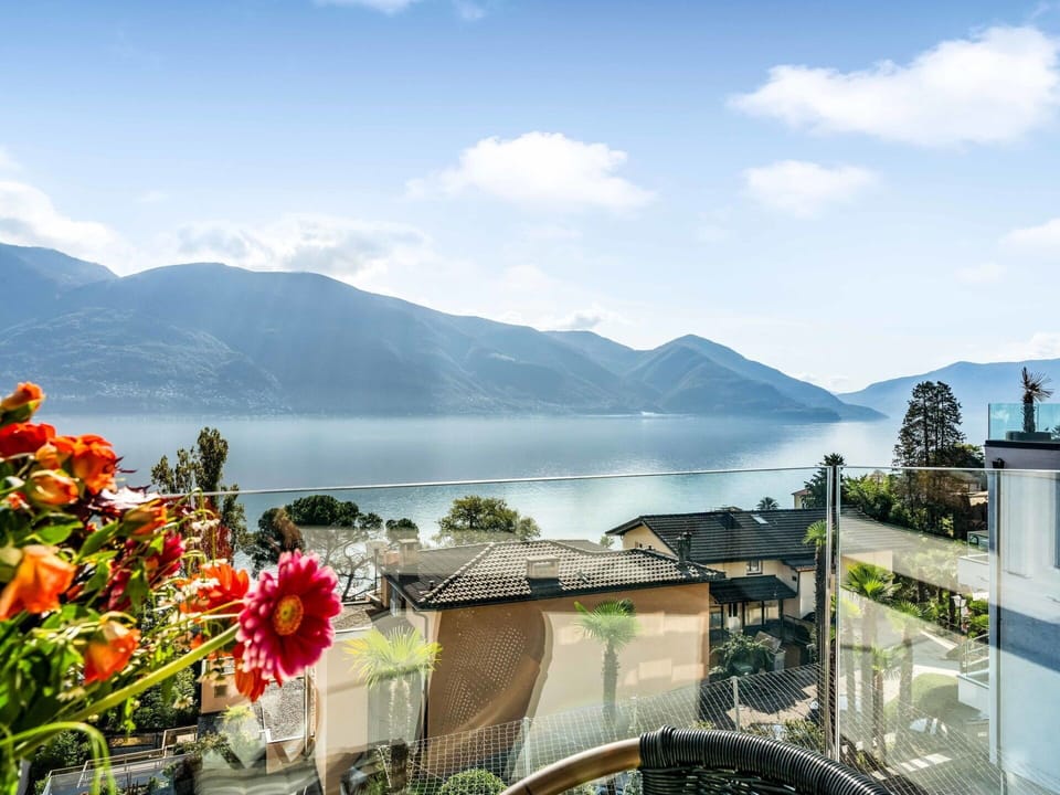 Hill, Mountain Range, Hill Station, Valley, Ridge, Alps, Eco Hotel, Balcony, Coast, Resort Town