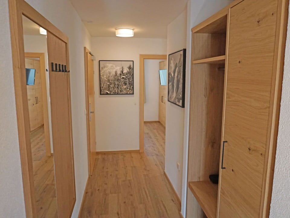 Property, Picture Frame, Door, Wood, Interior Design, Flooring, Floor, Wall, Wood Stain