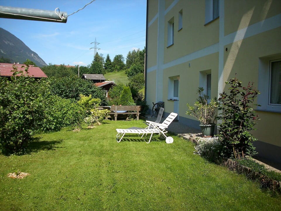 Property, Yard, Lawn, House, Grass, Home, Garden, Backyard, Real Estate, Cottage