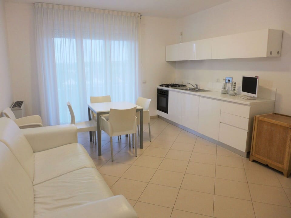 Room, Property, Furniture, Building, Floor, Interior Design, Real Estate, Apartment, House, Comfort