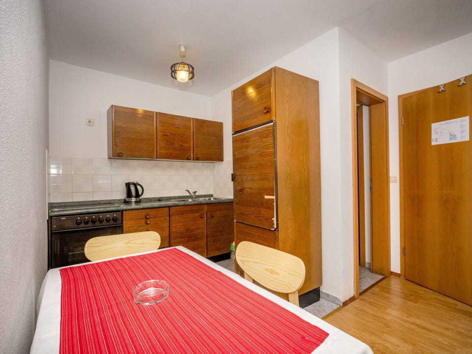 Room, Property, Furniture, Bed, Interior Design, Building, Floor, Bedroom, House, Architecture