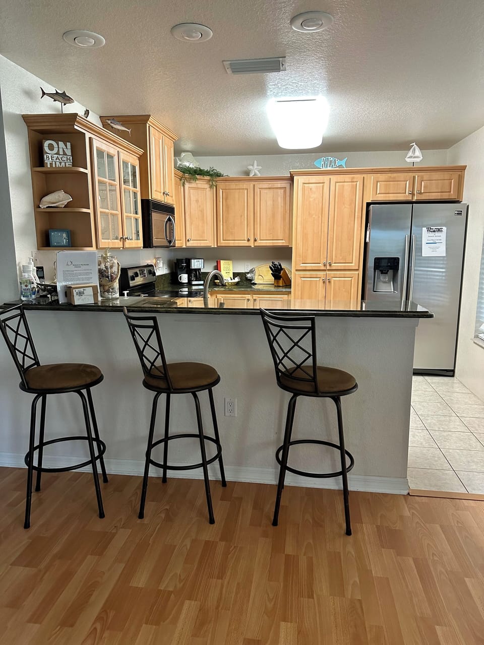 Kitchen bar