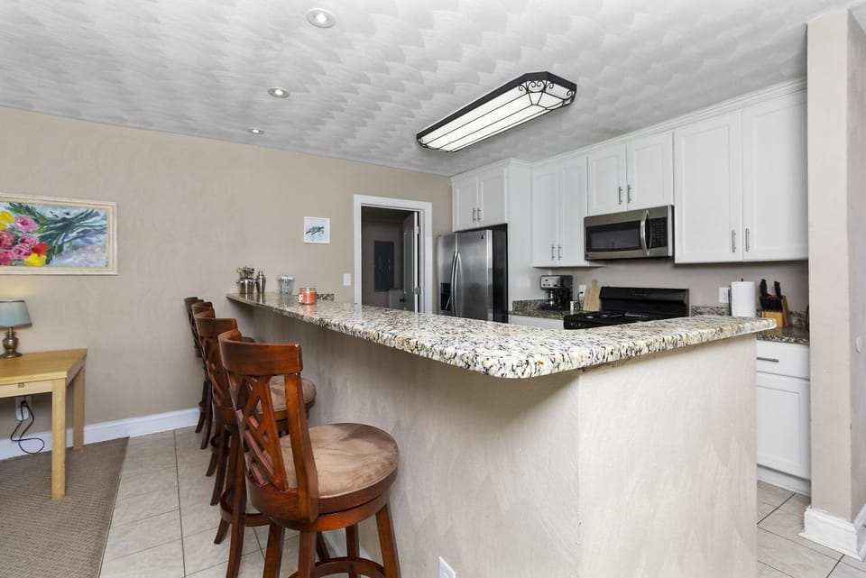 Indoors, Chair, Furniture, Kitchen Island, Room
