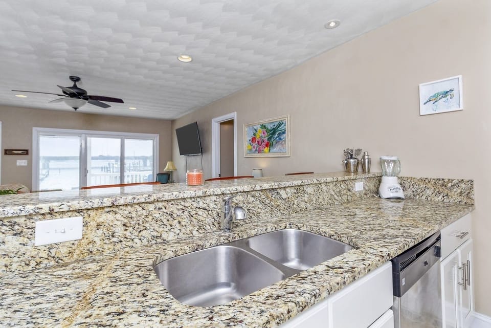 Ceiling Fan, Sink Faucet, Indoors, Double Sink, Granite