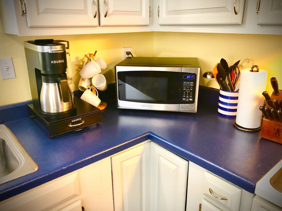 Grab a mug and fill 'er up with complimentary coffee, tea, or hot cocoa in the cooler season. We're open year round!